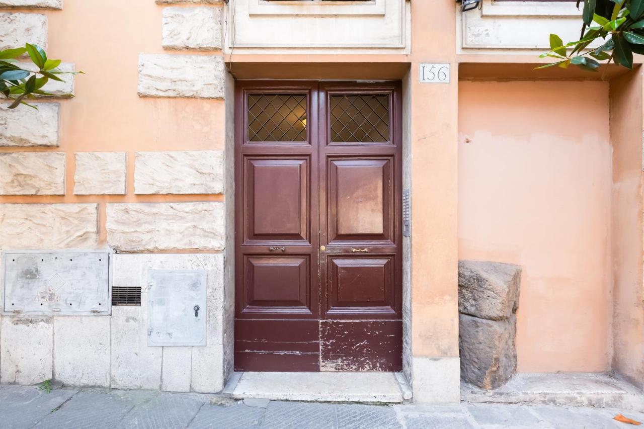 Lovely And Modern Nest Near The Colosseum Rome Bagian luar foto